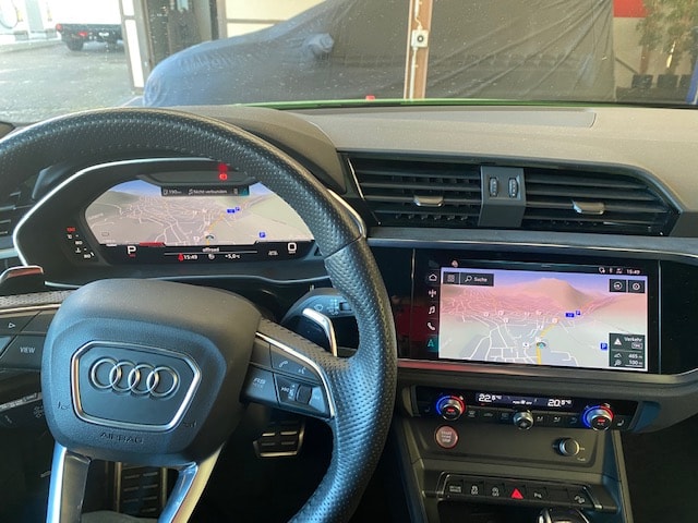 AUDI RS Q3 Sportback quattro S tronic-image-14