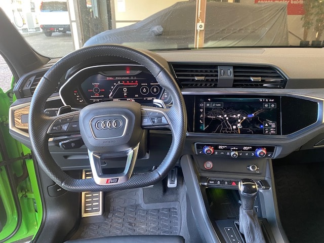 AUDI RS Q3 Sportback quattro S tronic-image-10