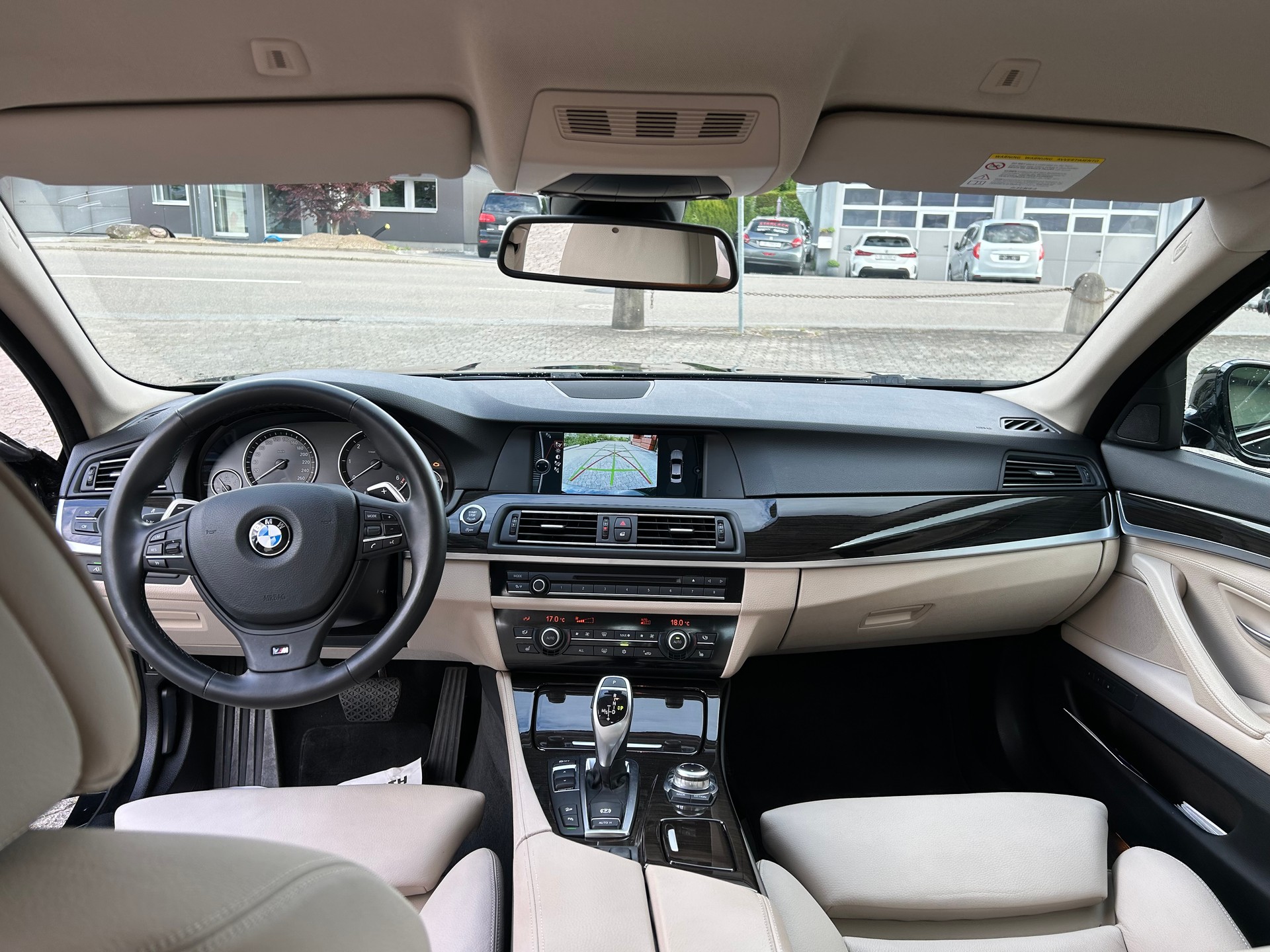 BMW 530d xDrive Steptronic-image-11