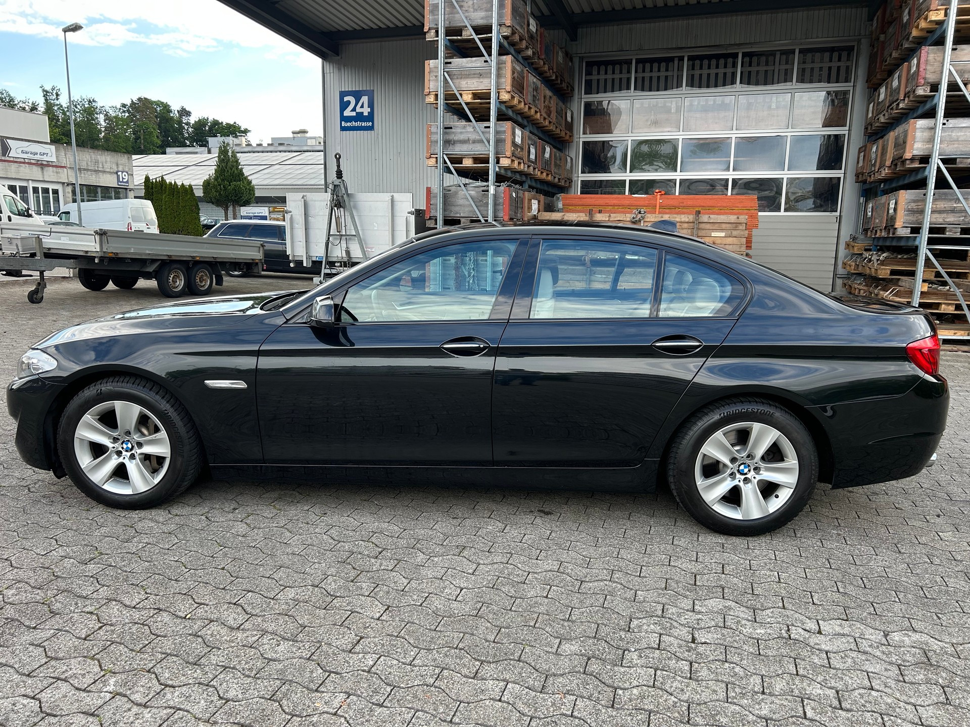 BMW 530d xDrive Steptronic-image-1