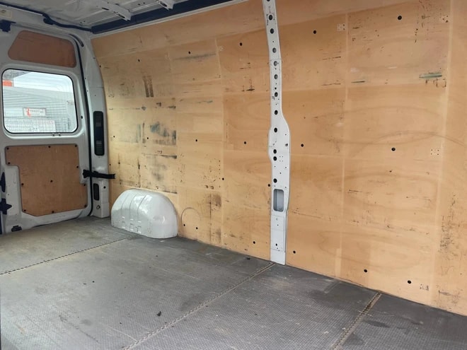 RENAULT Master T35 2.3dCi L2H2-image-9