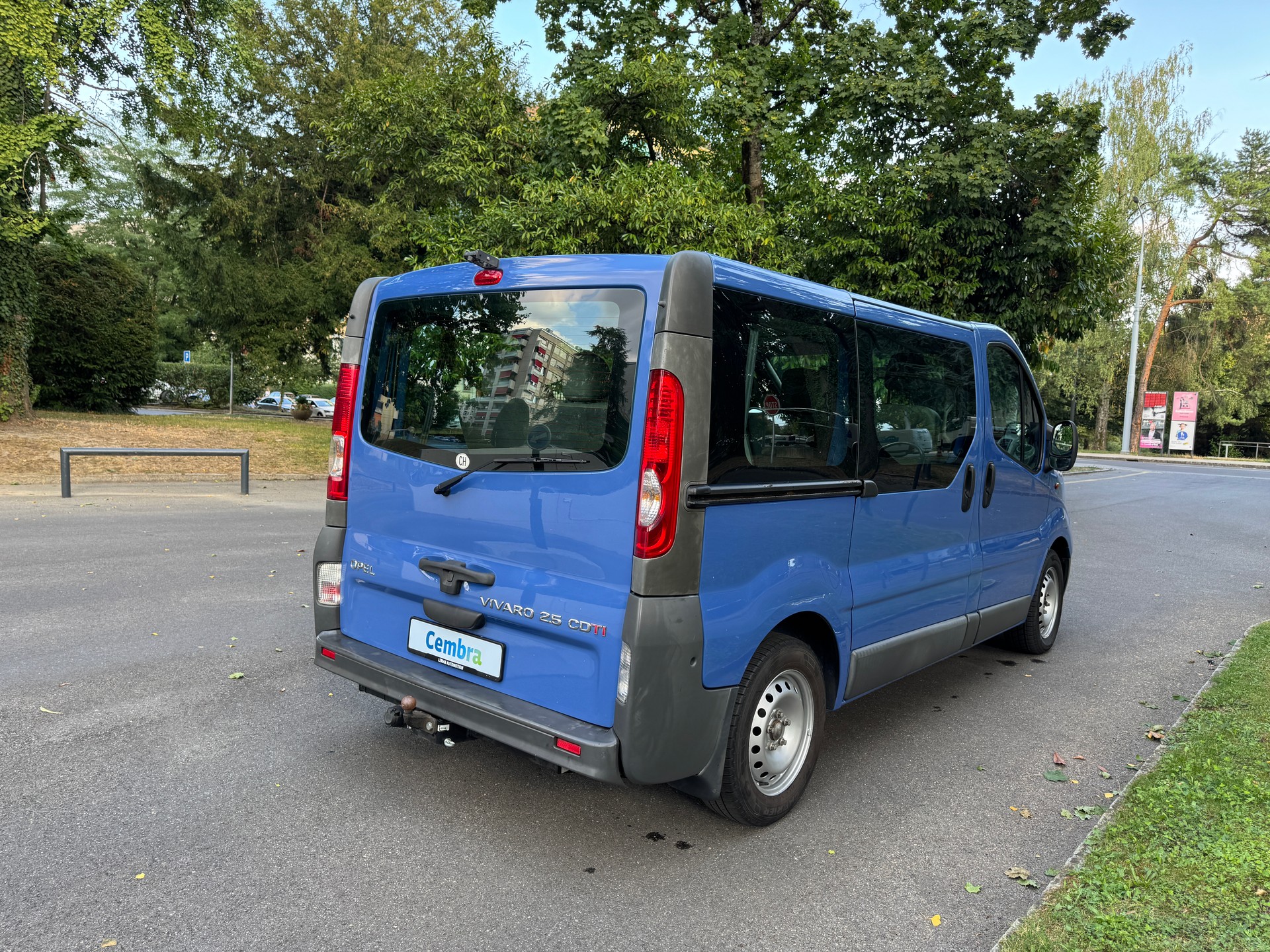 OPEL Vivaro 2.5 CDTI 2.7t L1H1-image-7
