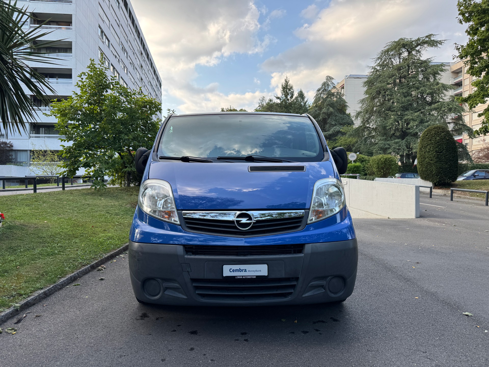 OPEL Vivaro 2.5 CDTI 2.7t L1H1-image-4