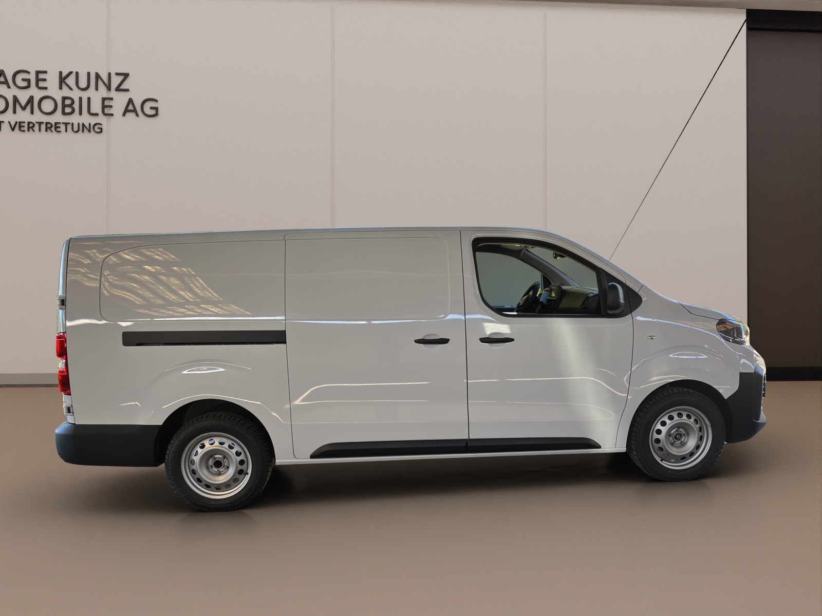 PEUGEOT Expert 2.0 BlueHDi 145 S&S Long-image-5