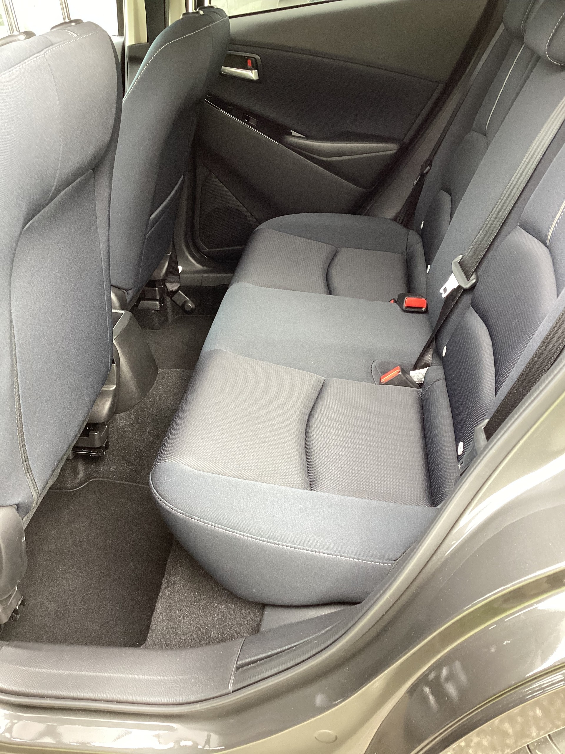 MAZDA 2 SKYACTIV-G 90 Revolution Automat-image-5