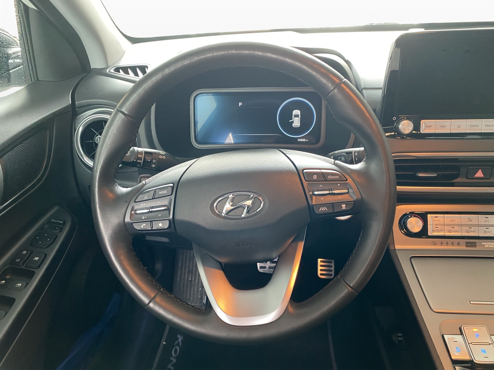 HYUNDAI Kona Electric Amplia-image-12