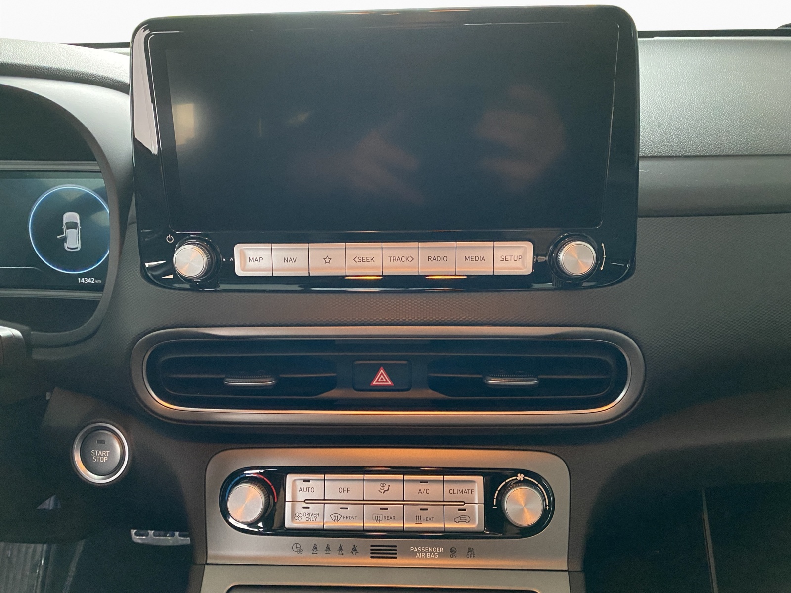 HYUNDAI Kona Electric Amplia-image-14