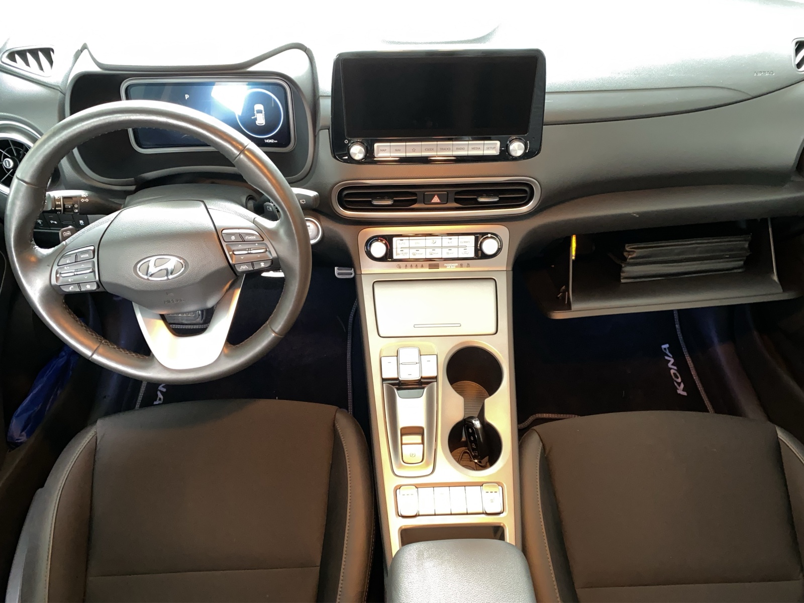 HYUNDAI Kona Electric Amplia-image-11