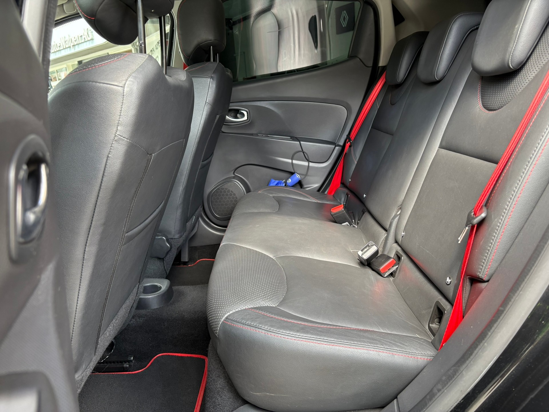 RENAULT Clio 1.6 T RS 200 EDC-image-12