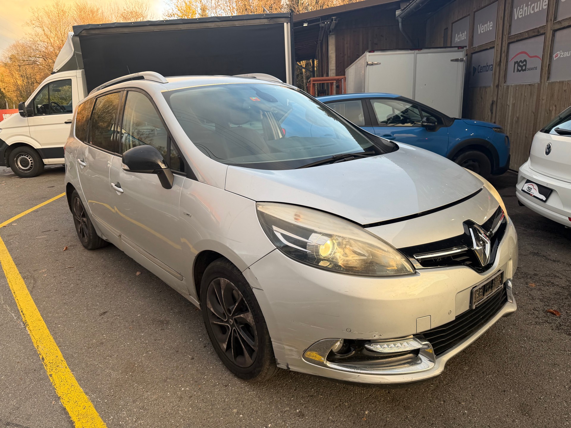 RENAULT Grand Scénic 1.2 16V Turbo Limited-image-0