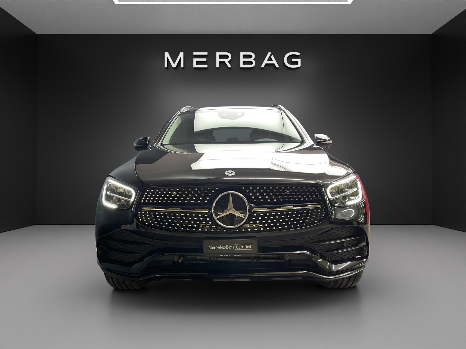 MERCEDES-BENZ GLC 300 e AMG Line 4Matic-image-1