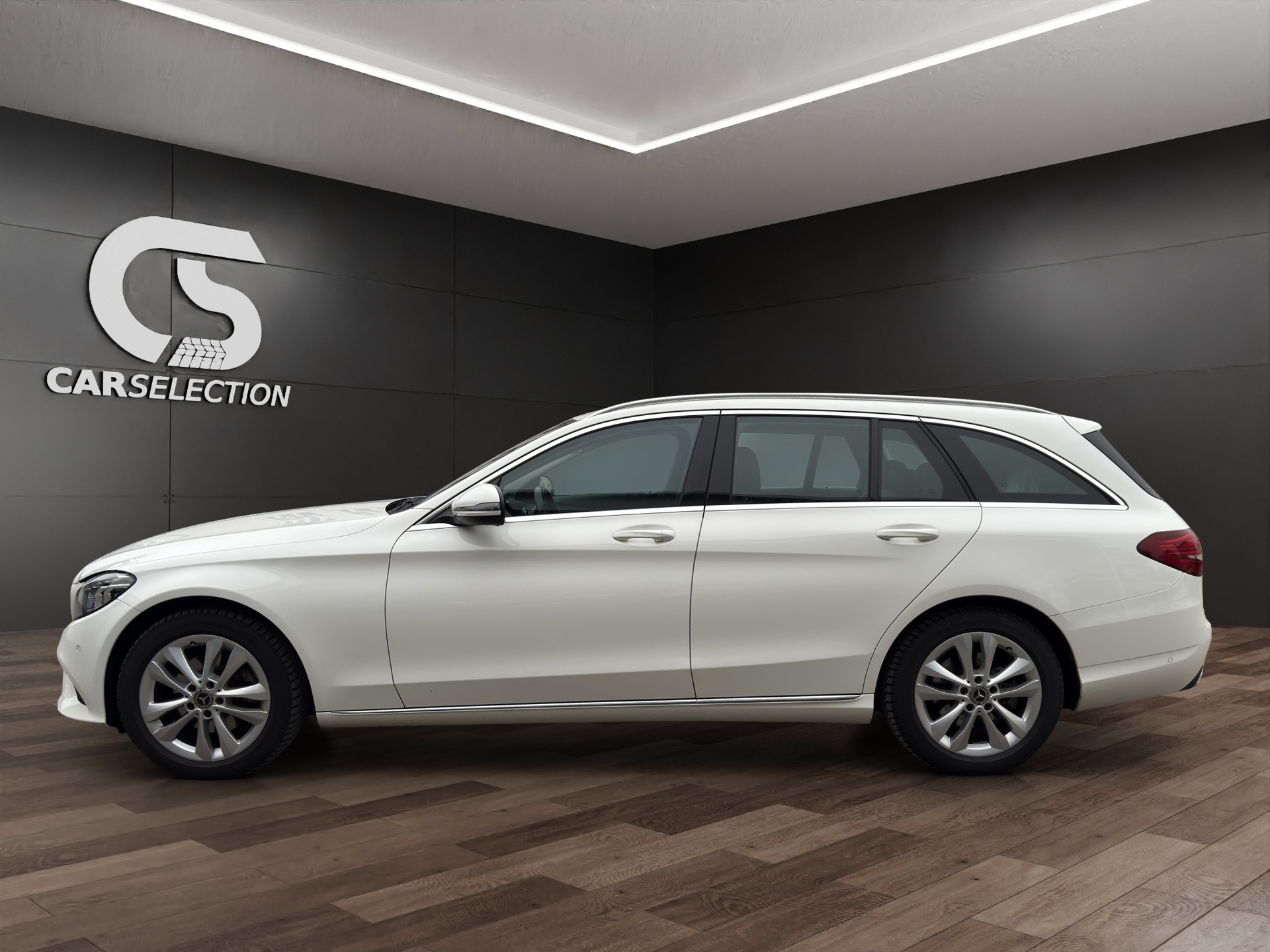 MERCEDES-BENZ C 220 d Avantgarde 4Matic 9G-Tronic**Sommer & Winter Reifen**-image-1