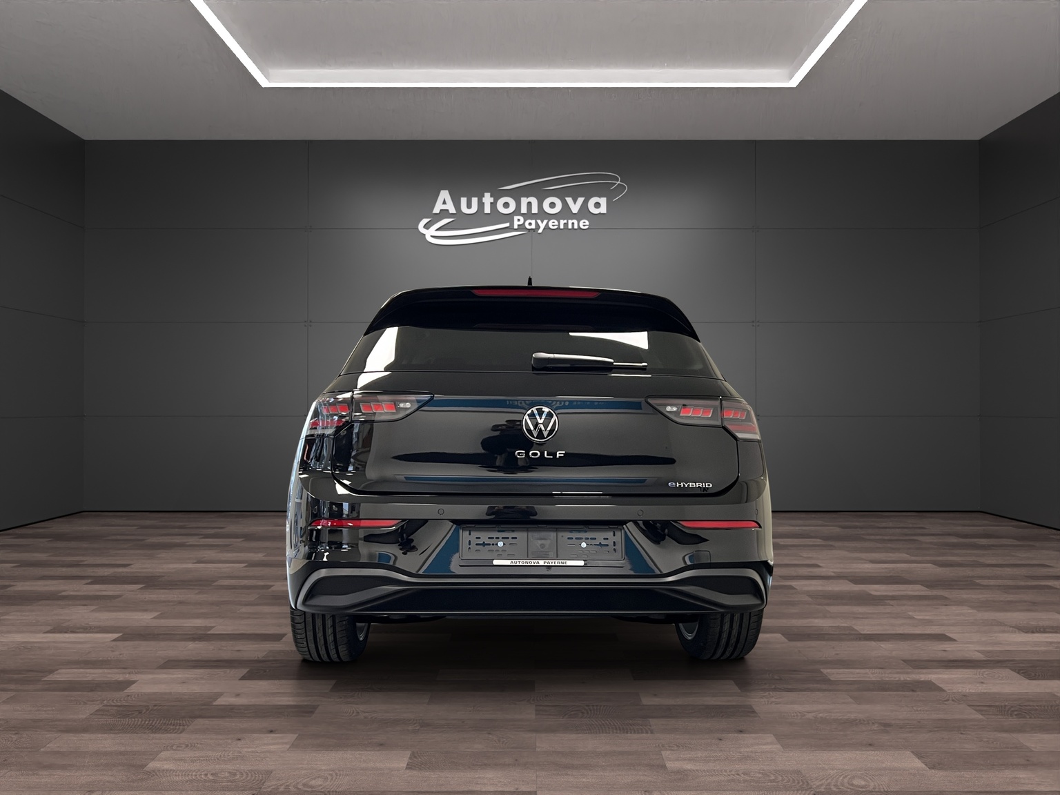 VW Golf 1.5 TSI PHEV Life-image-4