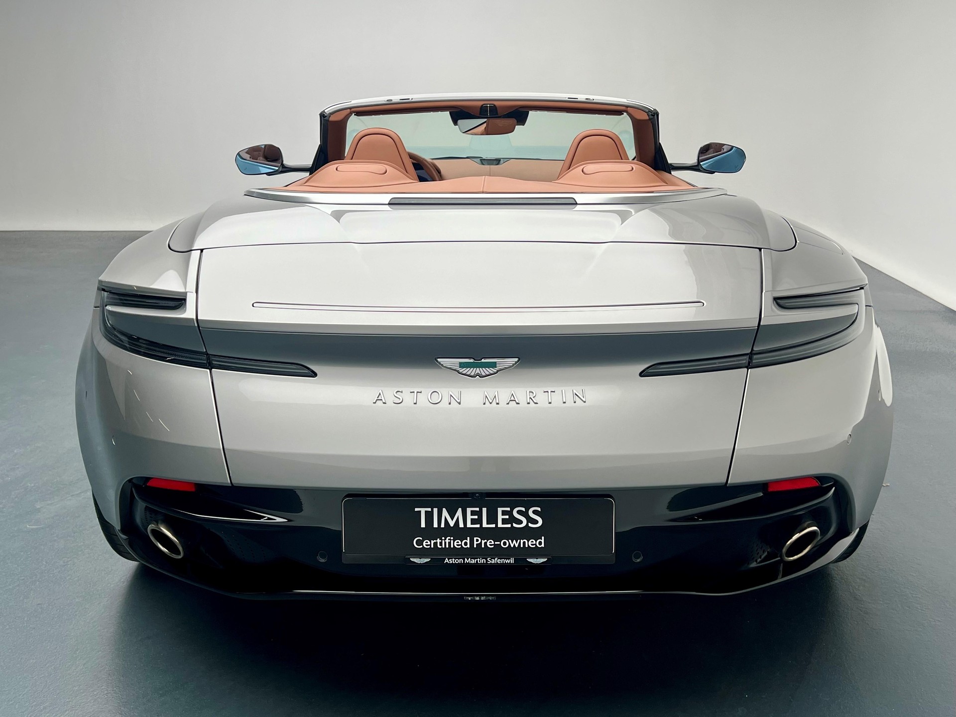 ASTON MARTIN DB12 Volante 4.0 V8 Bi-Turbo-image-23