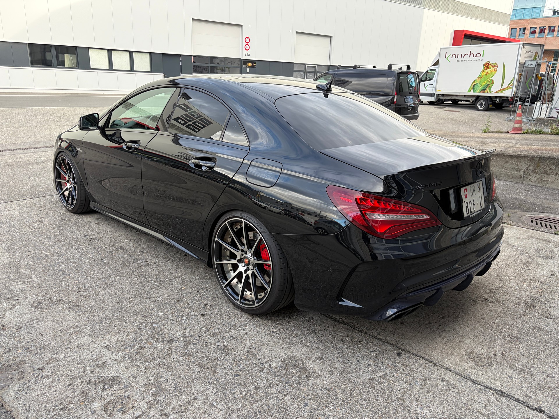 MERCEDES-BENZ CLA 45 AMG 4Matic Speedshift-image-5
