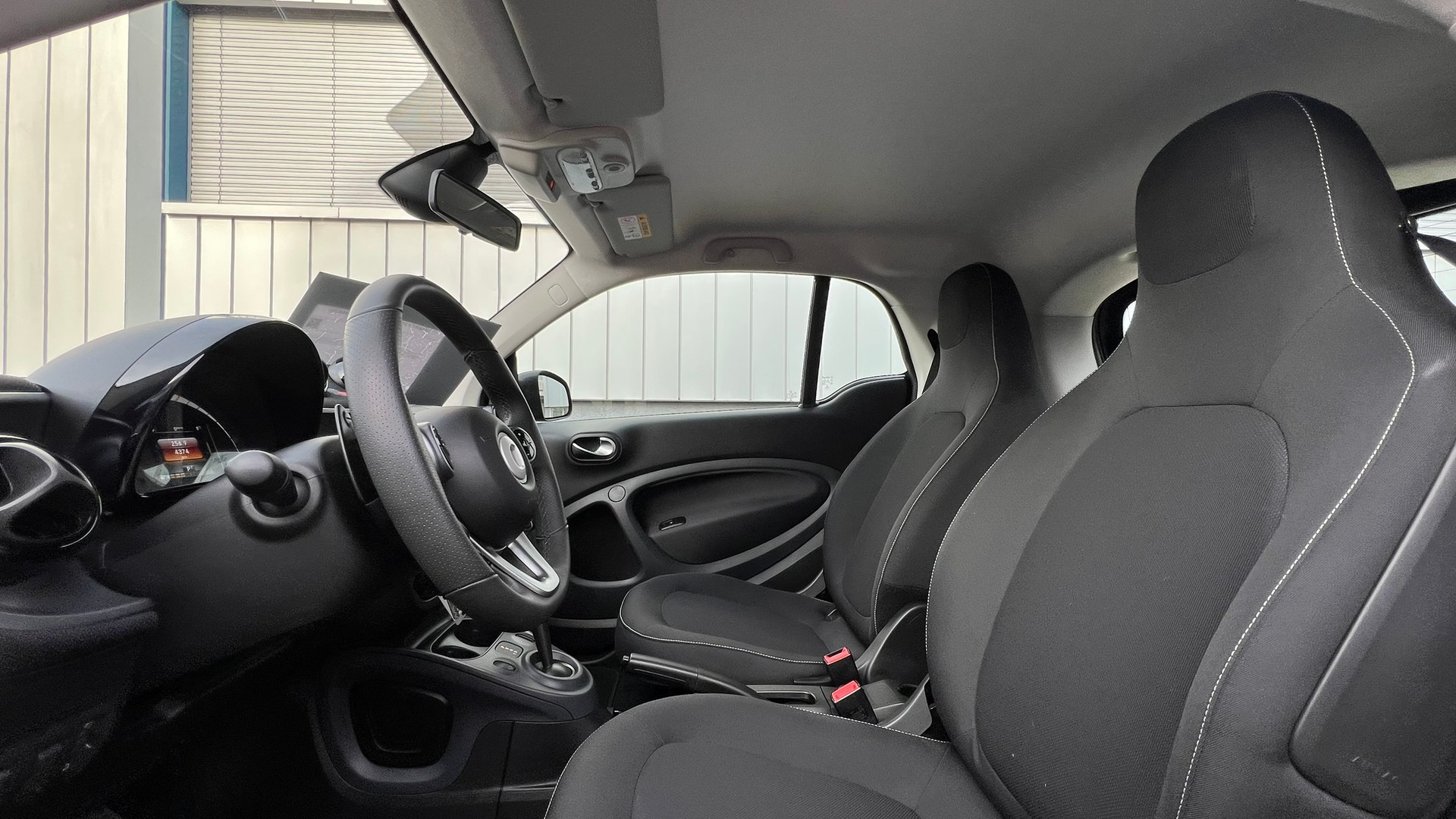 SMART FORTWO PASSION BLACK TWINMATIC l 71 PS-image-25
