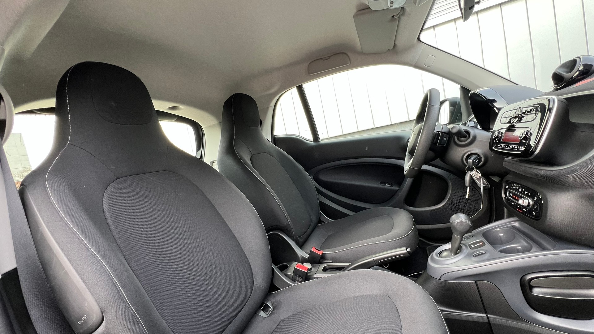 SMART FORTWO PASSION BLACK TWINMATIC l 71 PS-image-28