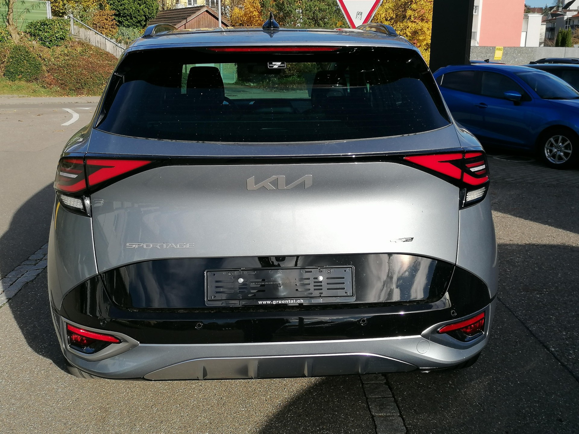 KIA Sportage 1.6 T-GDi Hybrid GT-Line-image-4