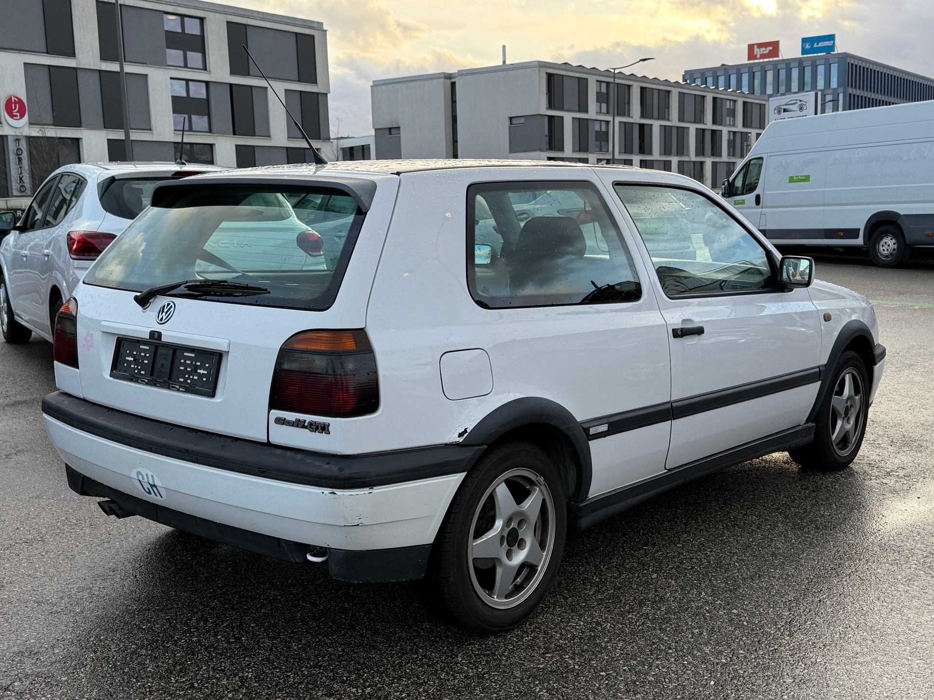 VW Golf 2000 GTI Edition-image-9