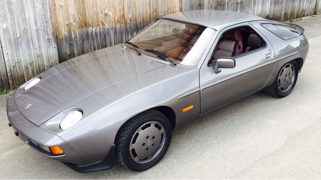 PORSCHE 928 S-image-0