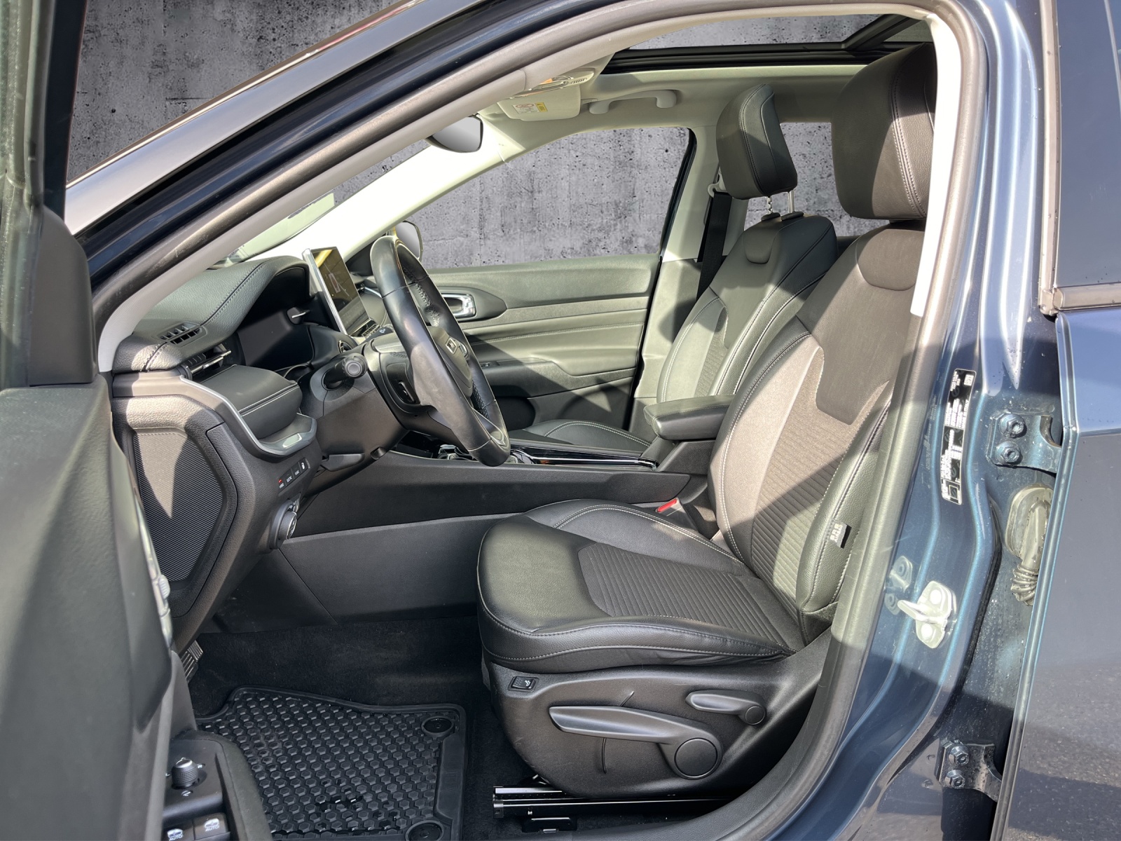 JEEP Compass 1.3 Swiss Limited 4xe-image-8