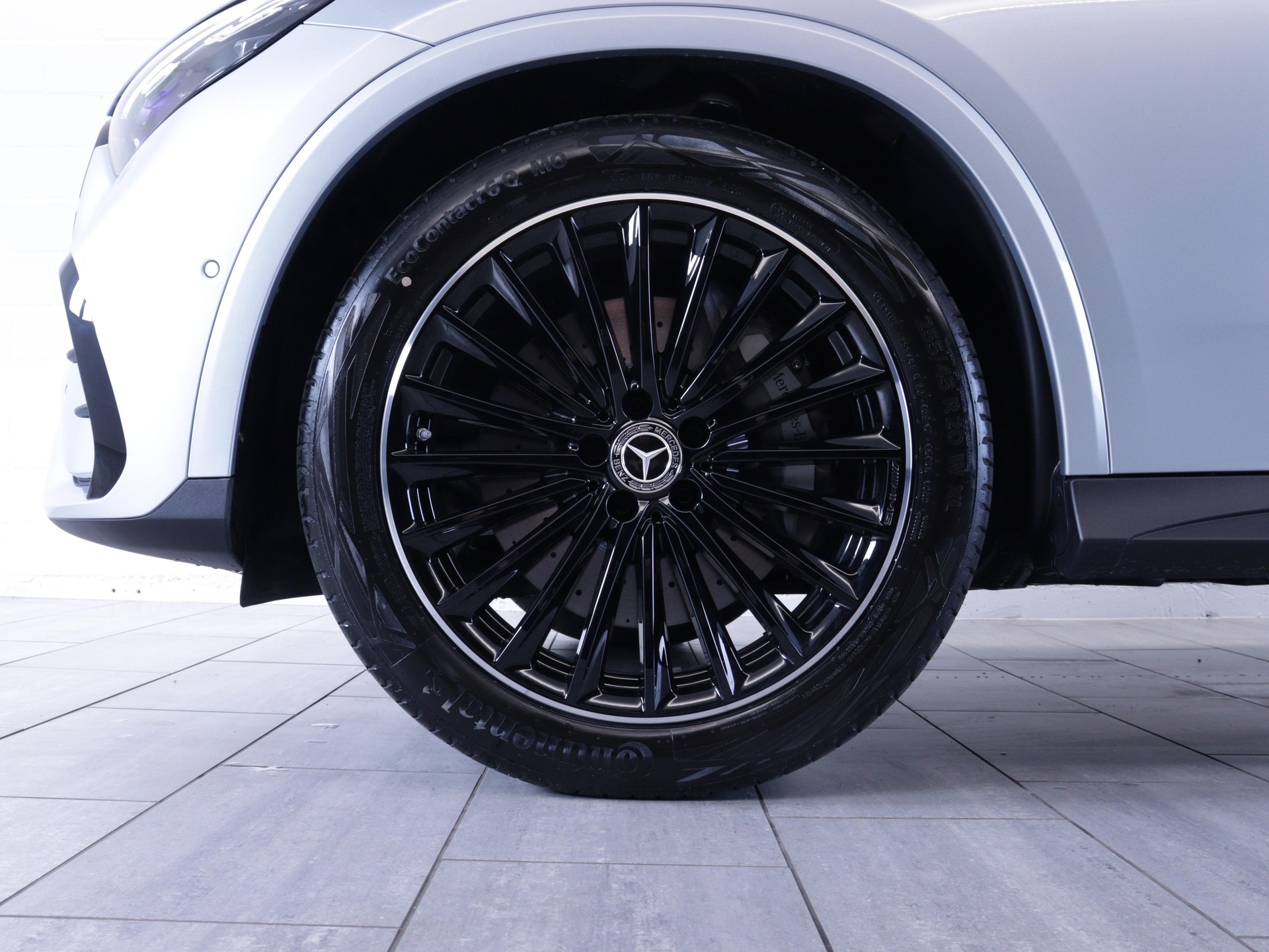 MERCEDES-BENZ GLC 220 d AMG Line 4matic-image-16