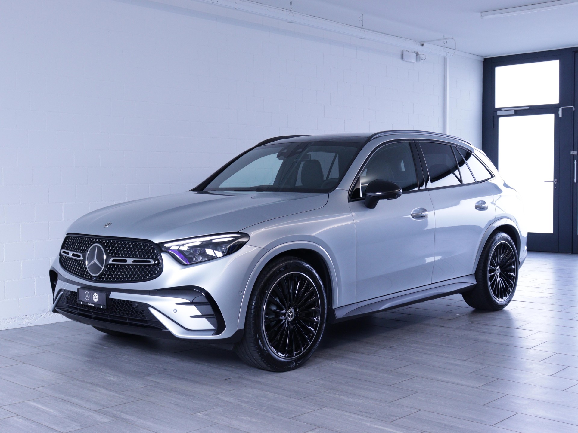 MERCEDES-BENZ GLC 220 d AMG Line 4matic-image-0