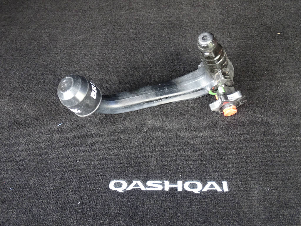 NISSAN Qashqai 1.5 VC-T Tekna+-image-8