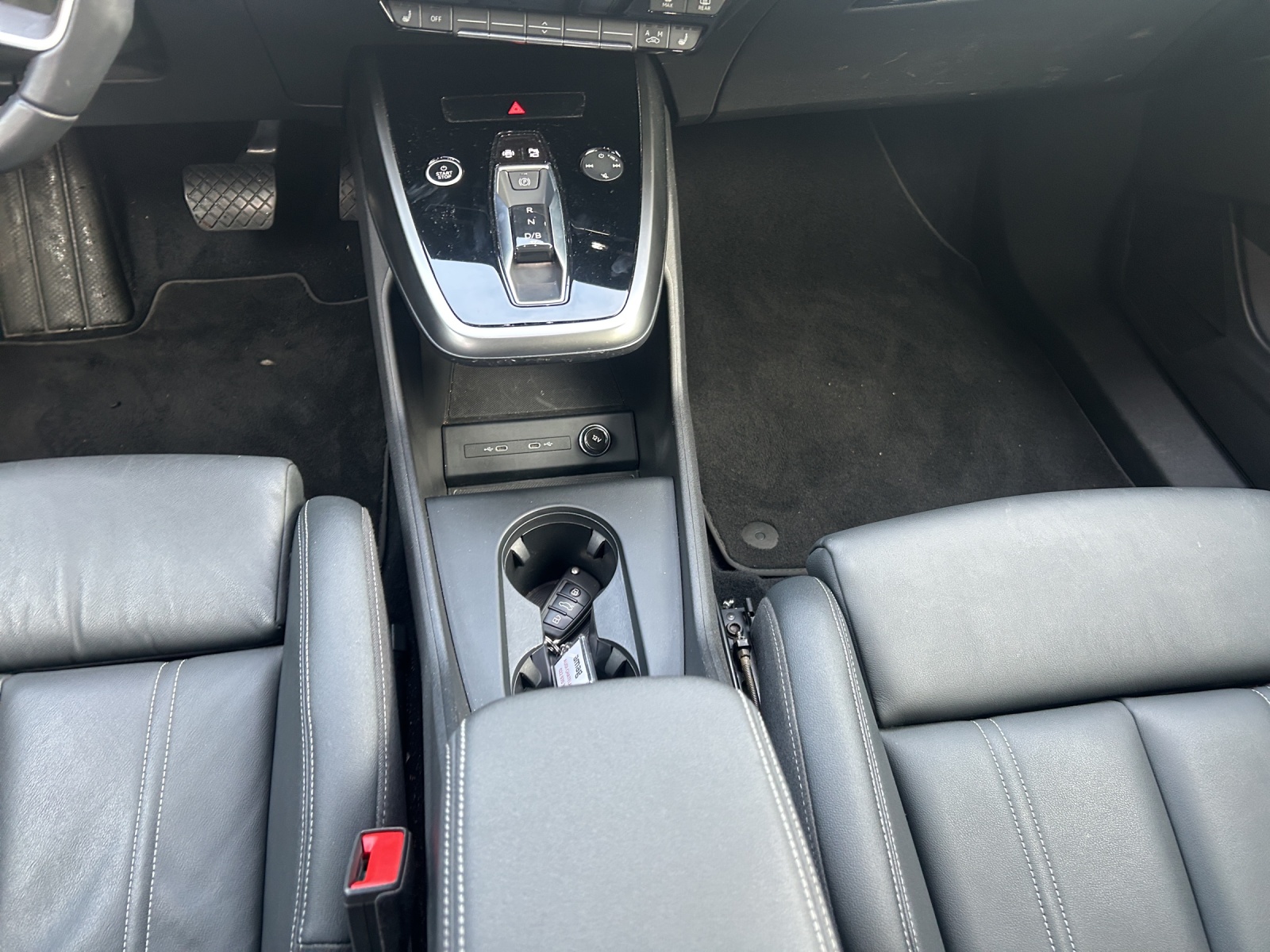 AUDI Q4 Sportback e-tron 50 quattro-image-10