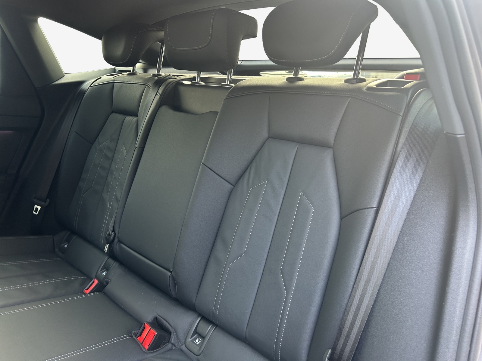 AUDI Q4 Sportback e-tron 50 quattro-image-11