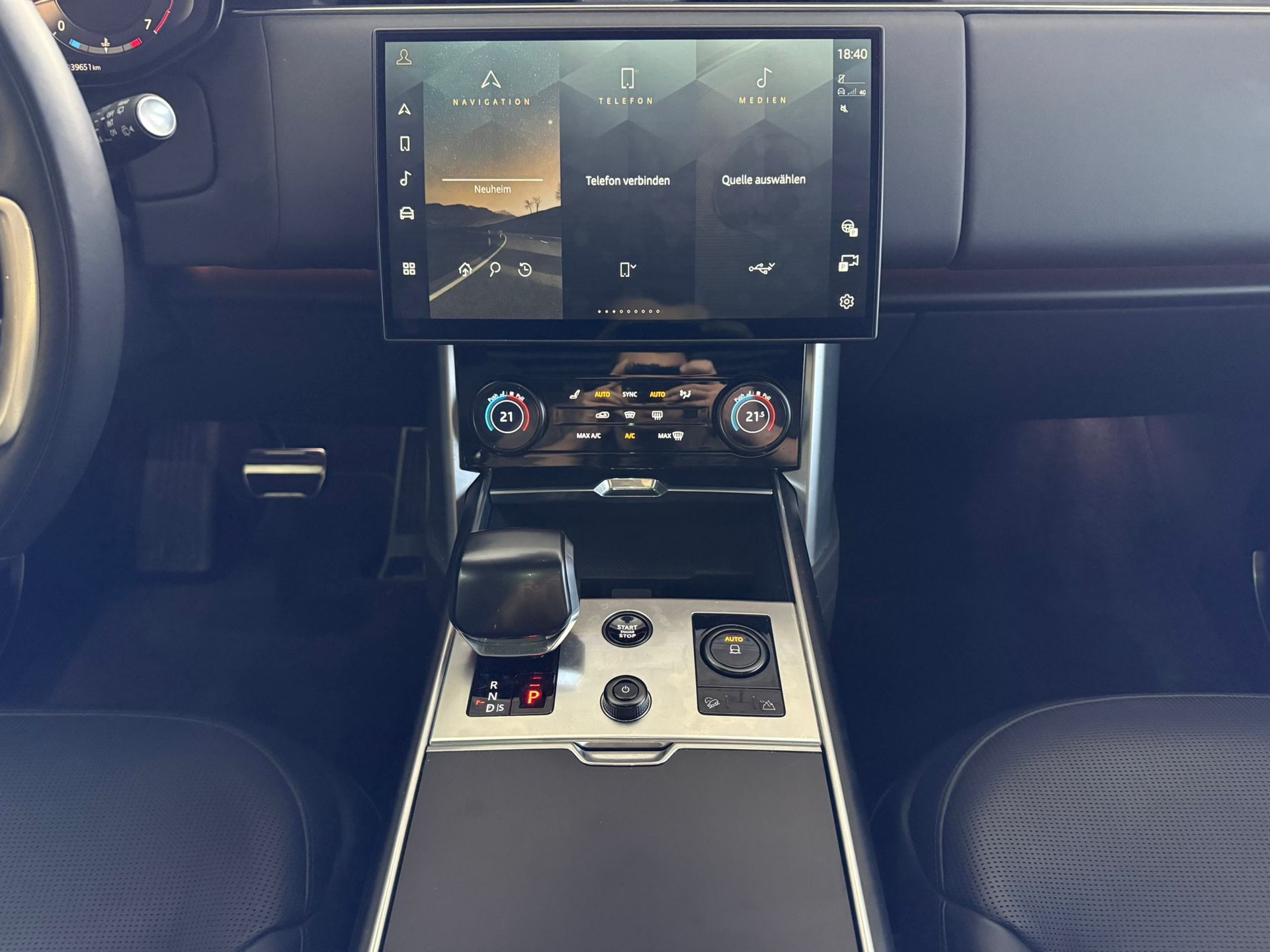 LAND ROVER Range Rover P530 4.4 V8 SV Automatic-image-9