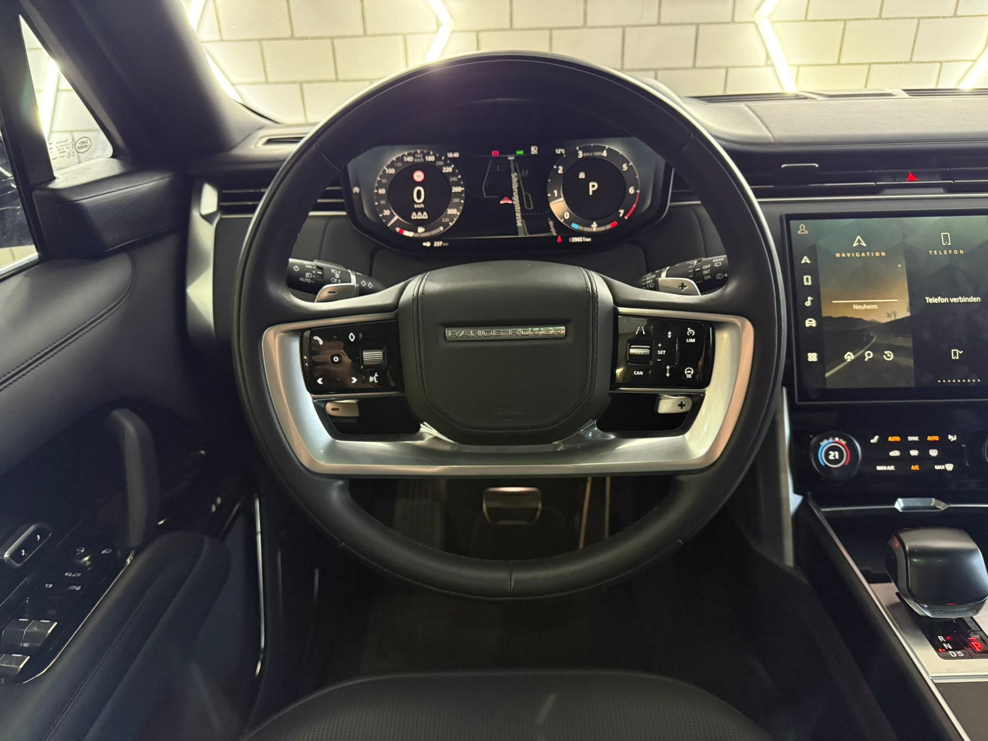 LAND ROVER Range Rover P530 4.4 V8 SV Automatic-image-7