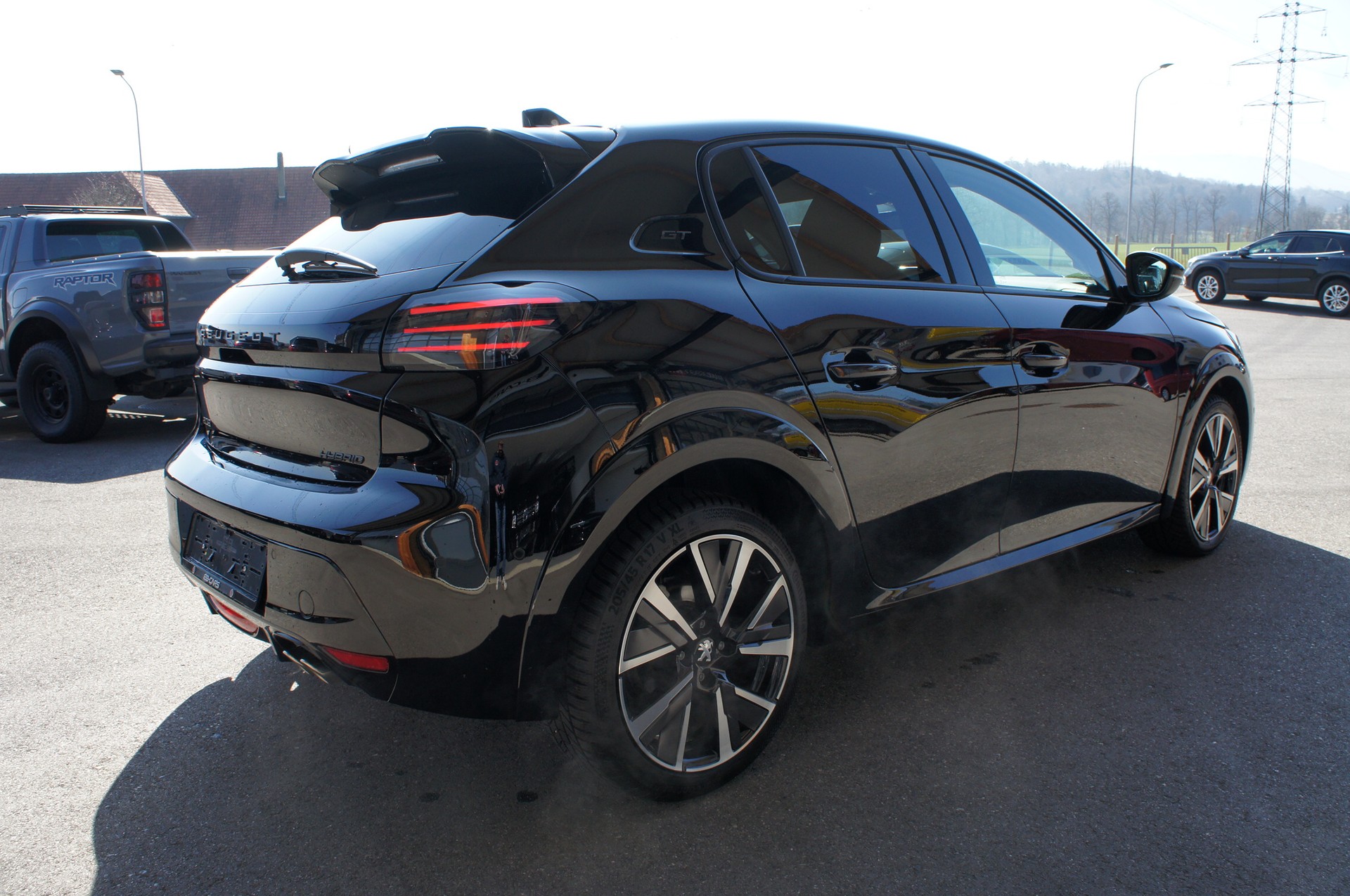 PEUGEOT 208 1.2 MHEV 145 GT-image-4