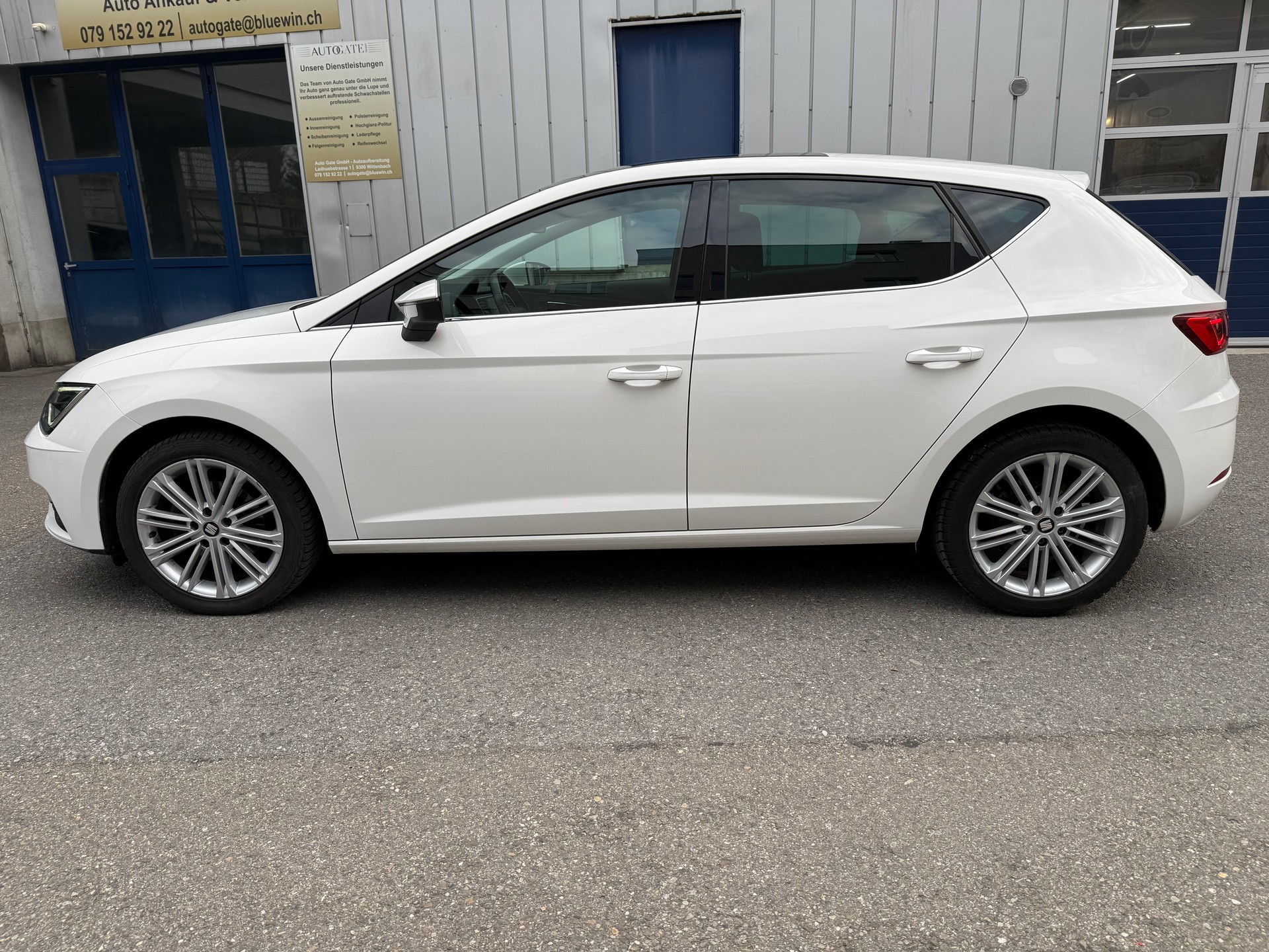 SEAT Leon 1.4 TSI Xcellence-image-4