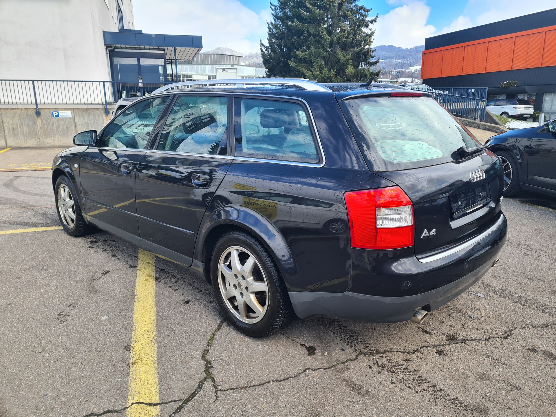 AUDI A4 Avant 3.0 V6 quattro-image-4