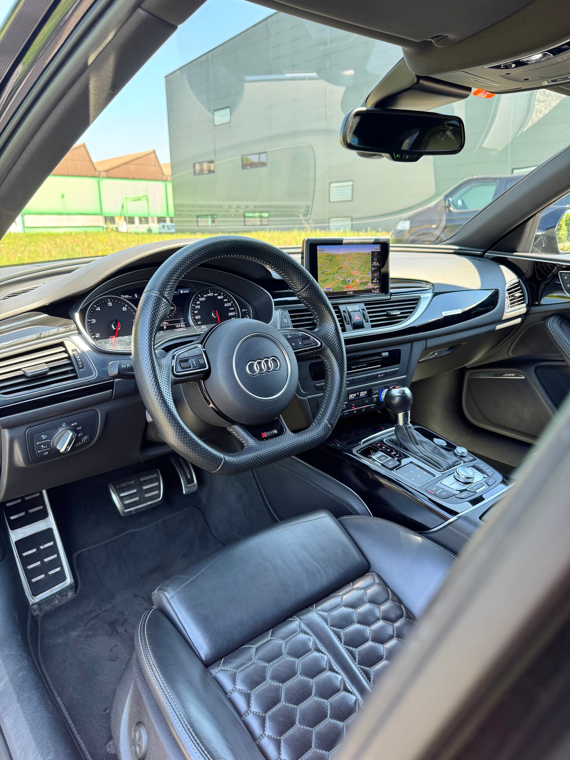 AUDI RS6 Avant 4.0 TFSI V8 quattro Tiptronic / ab MFK bei Verkauf-image-6