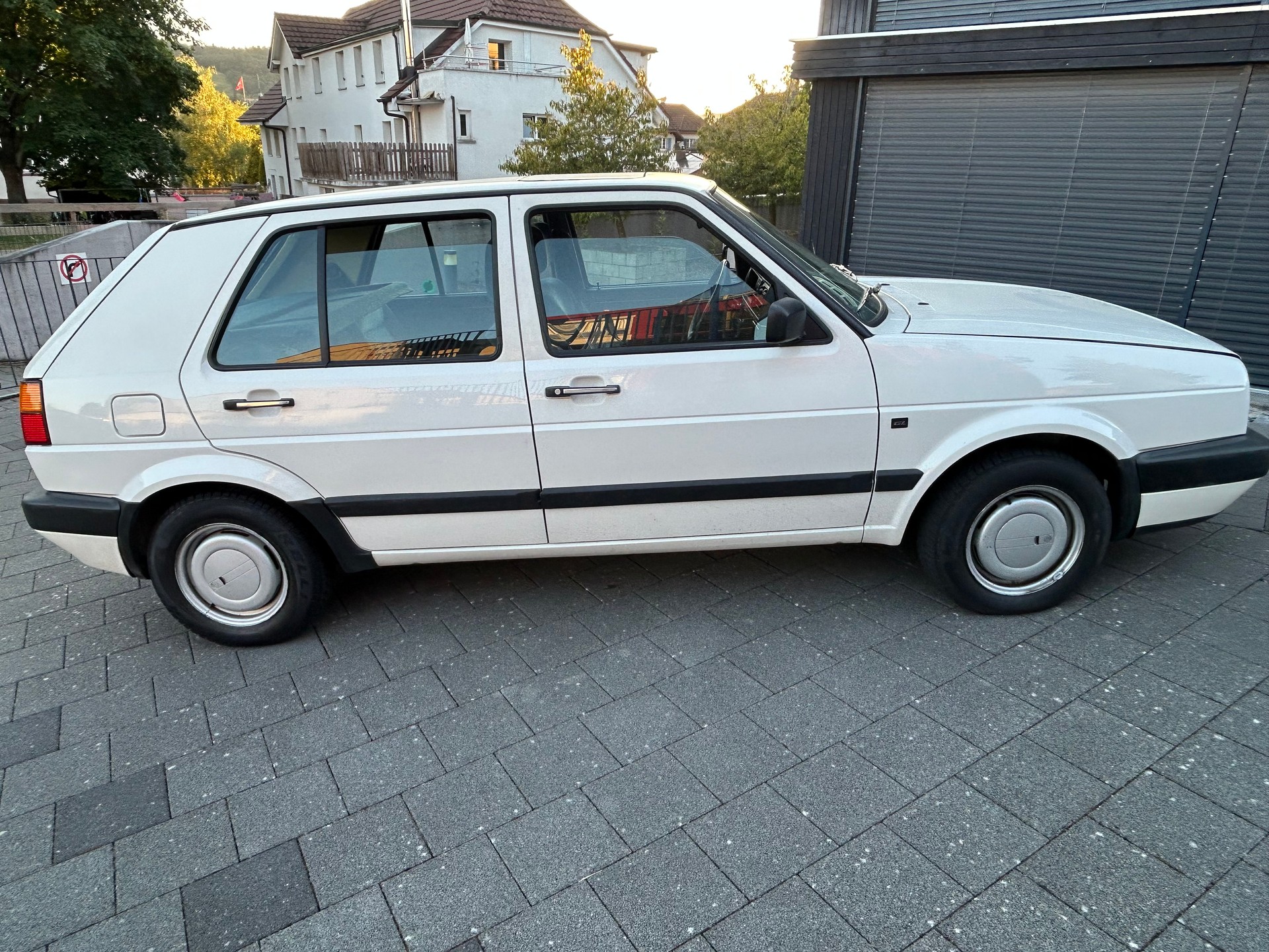 VW GOLF 1800 GL-image-1