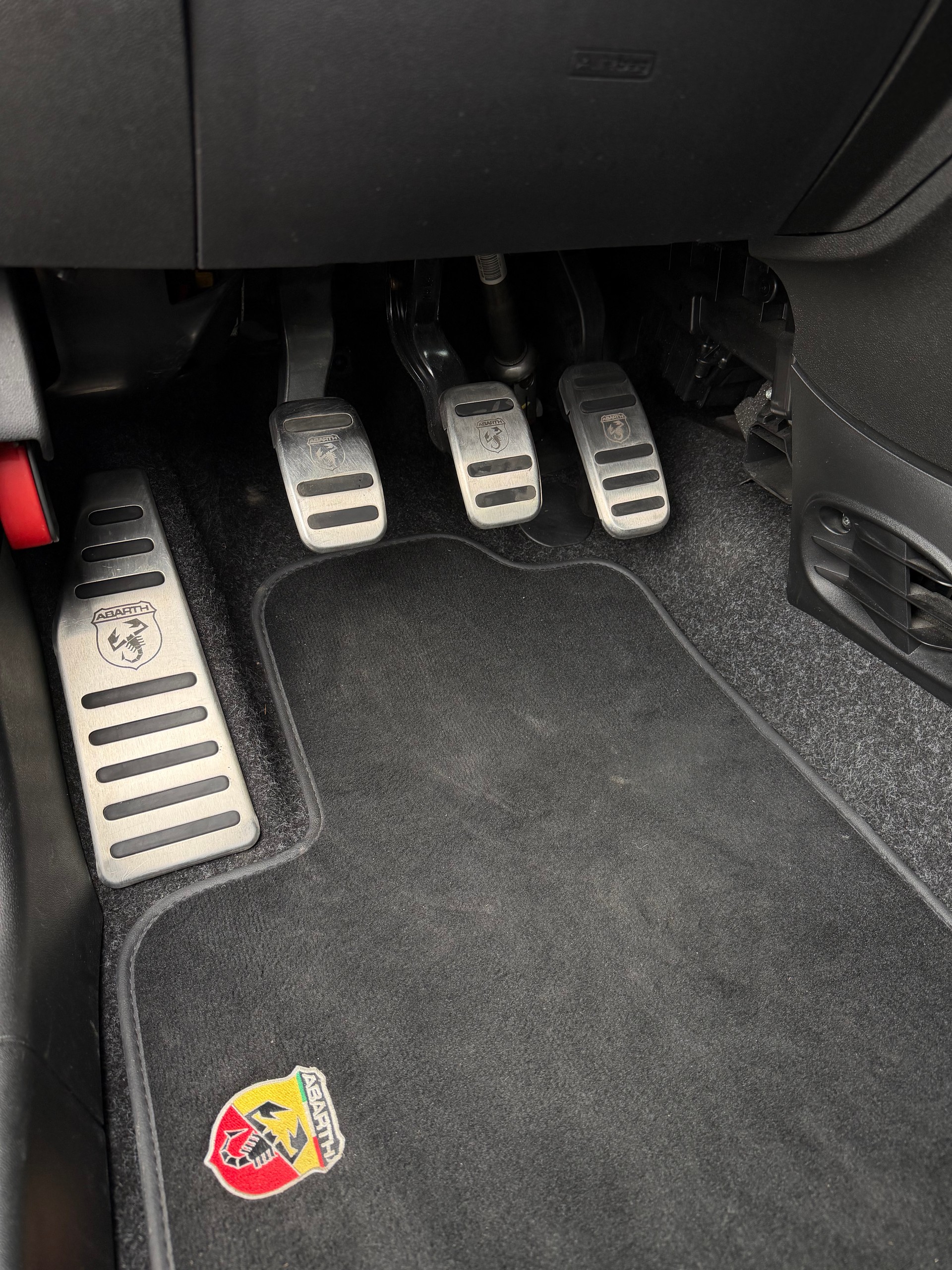 FIAT 595C 1.4 16V Turbo Abarth-image-16