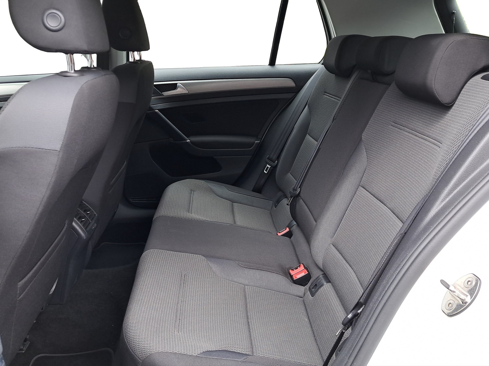 VW Golf 2.0 TDI Comfortline 4Motion-image-10