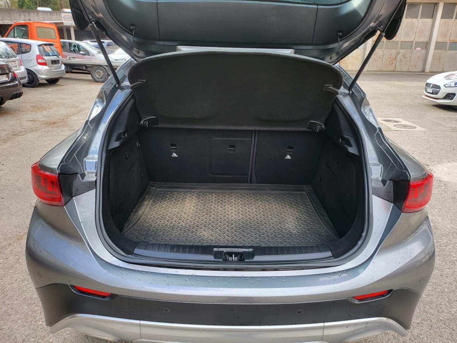 INFINITI QX30 2.2d Luxe DCT AWD-image-8