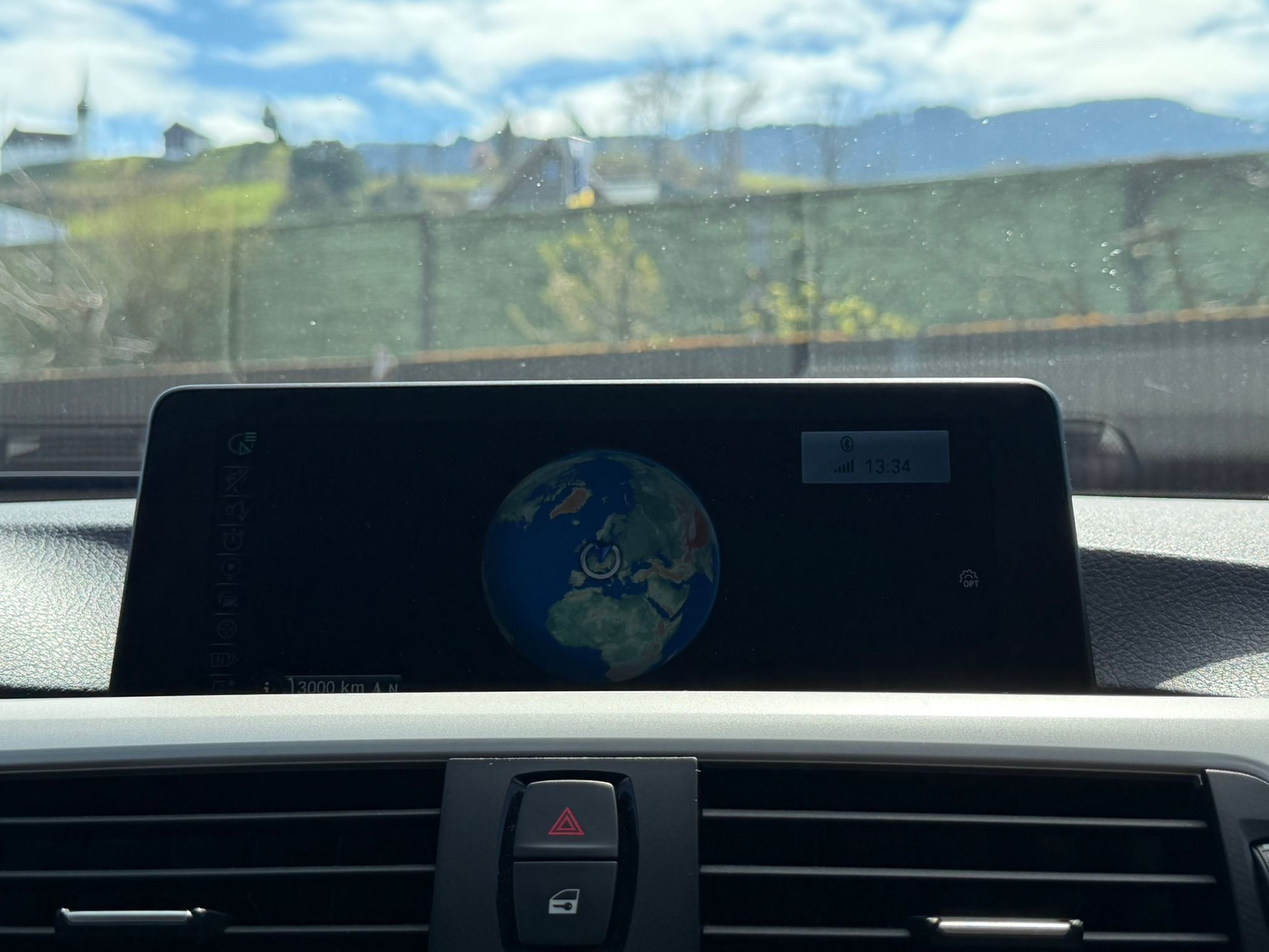 BMW 320d xDrive Touring Steptronic Silber&Black Edition-image-9