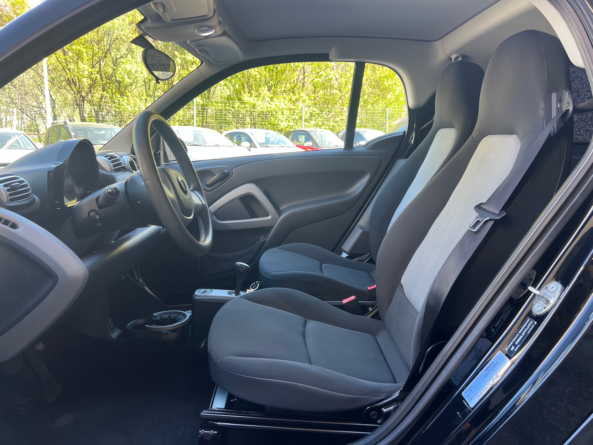 SMART fortwo black & white limited mhd softouch-image-10