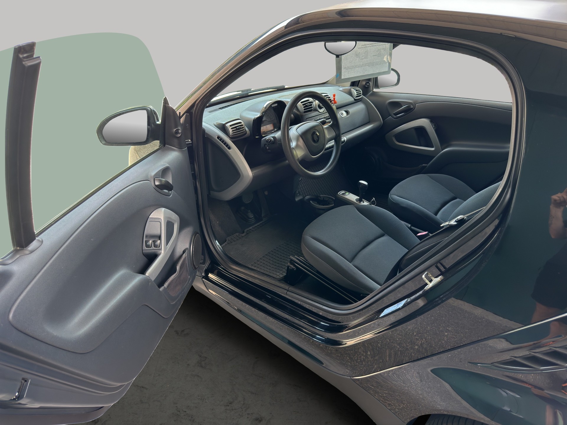 SMART fortwo black & white limited mhd softouch-image-6