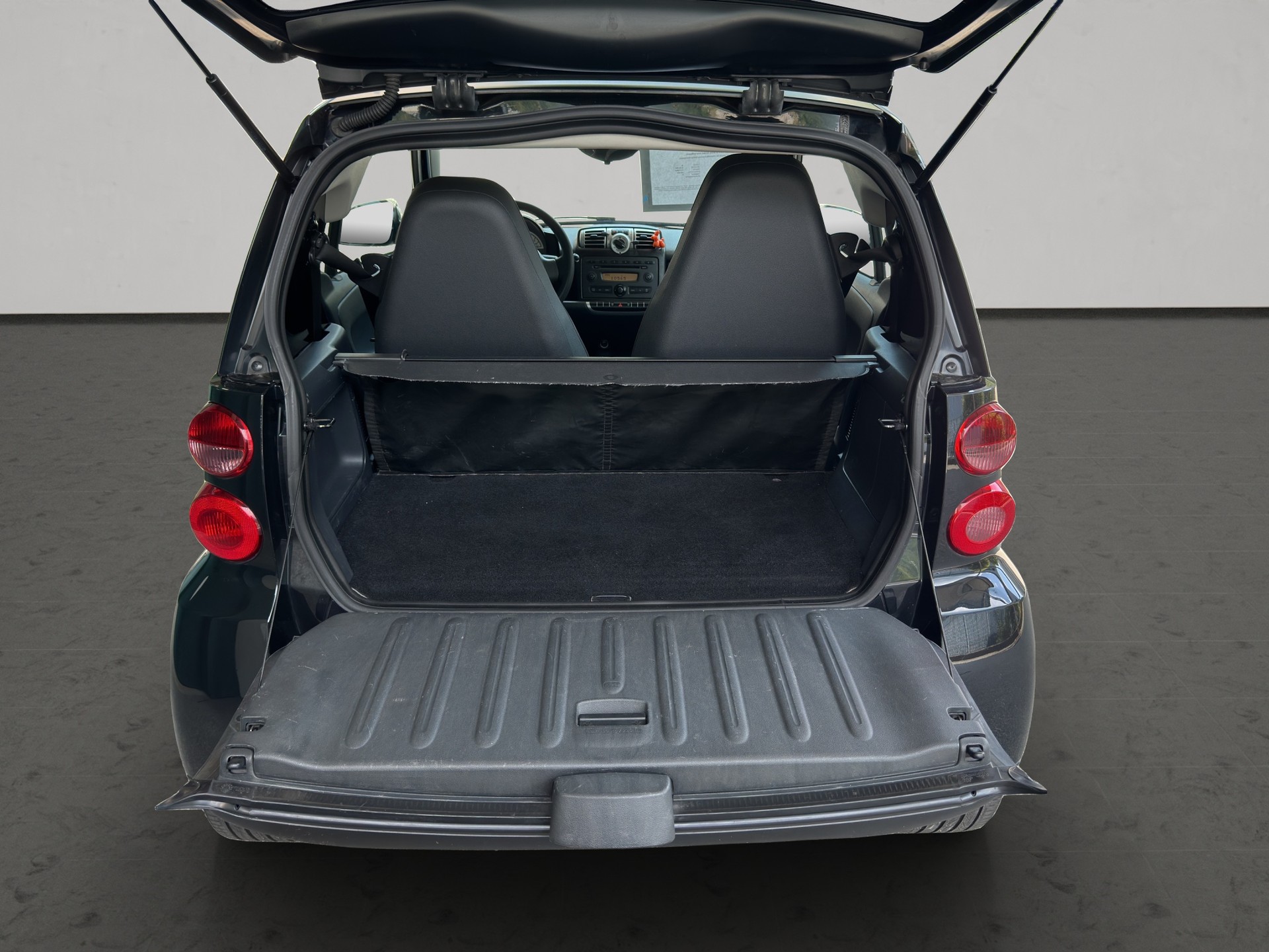 SMART fortwo black & white limited mhd softouch-image-13