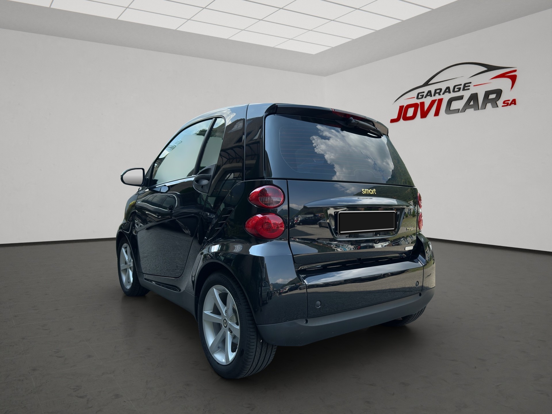 SMART fortwo black & white limited mhd softouch-image-3