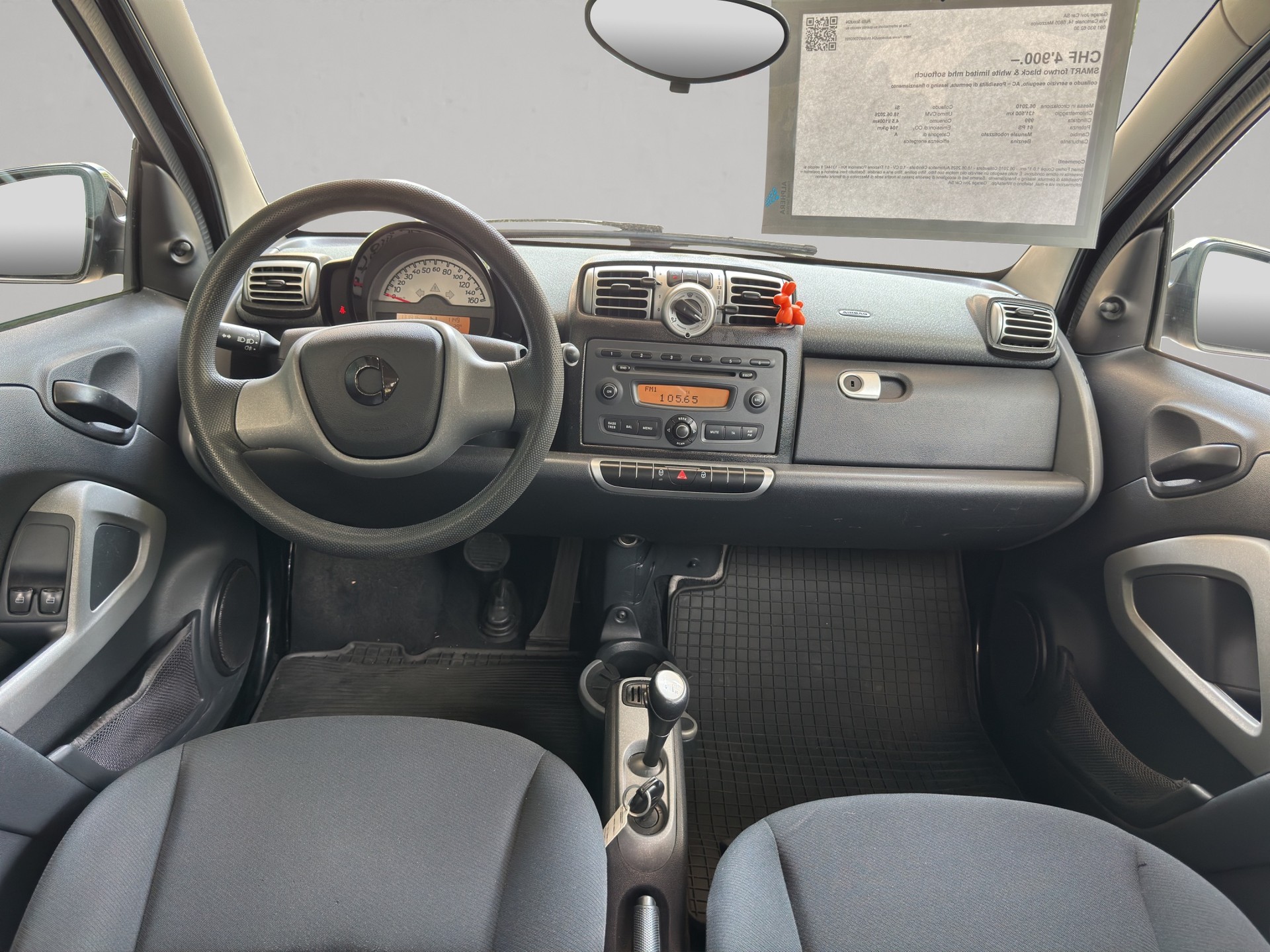 SMART fortwo black & white limited mhd softouch-image-8