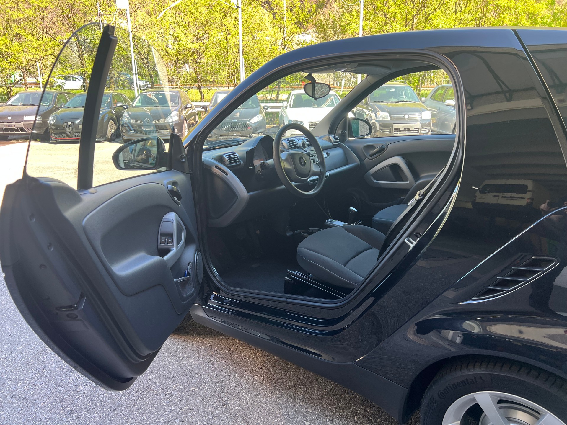 SMART fortwo black & white limited mhd softouch-image-7