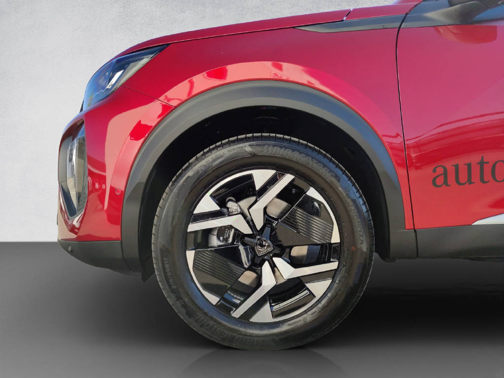 PEUGEOT 2008 1.2 Hybrid 145 Allure-image-6