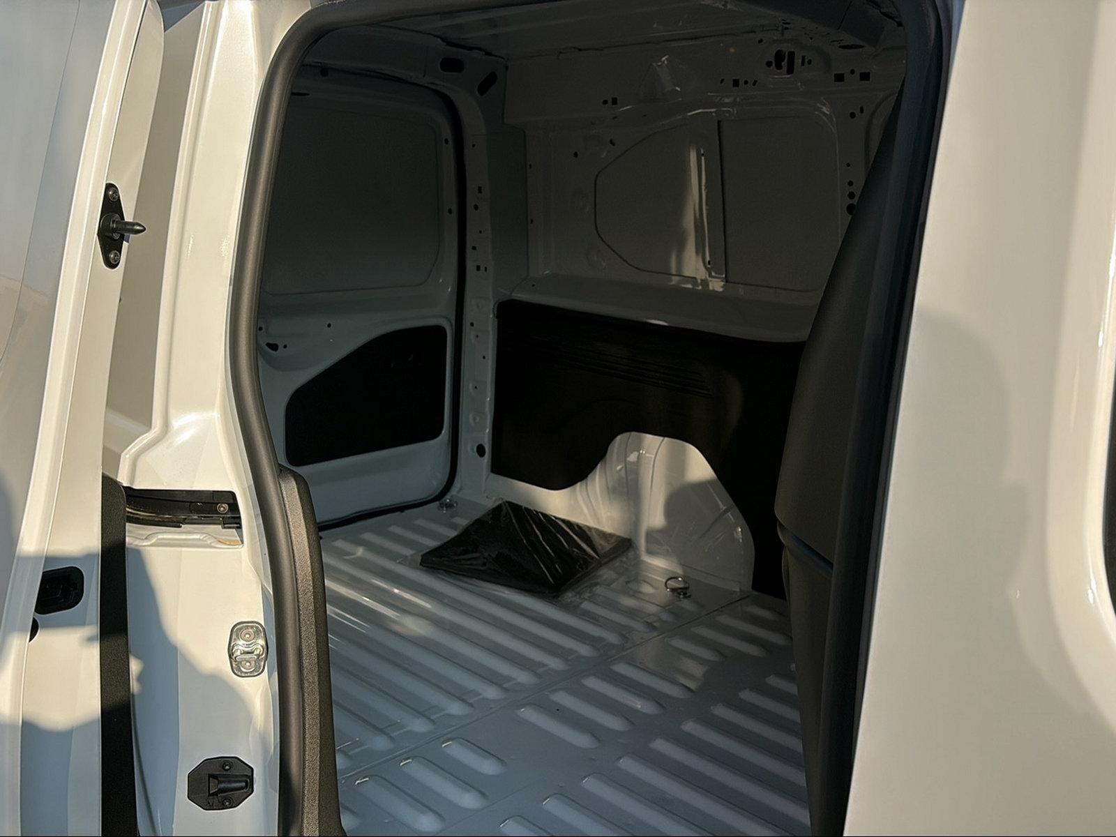 TOYOTA PROACE CITY Van L2 1.2 Active-image-6