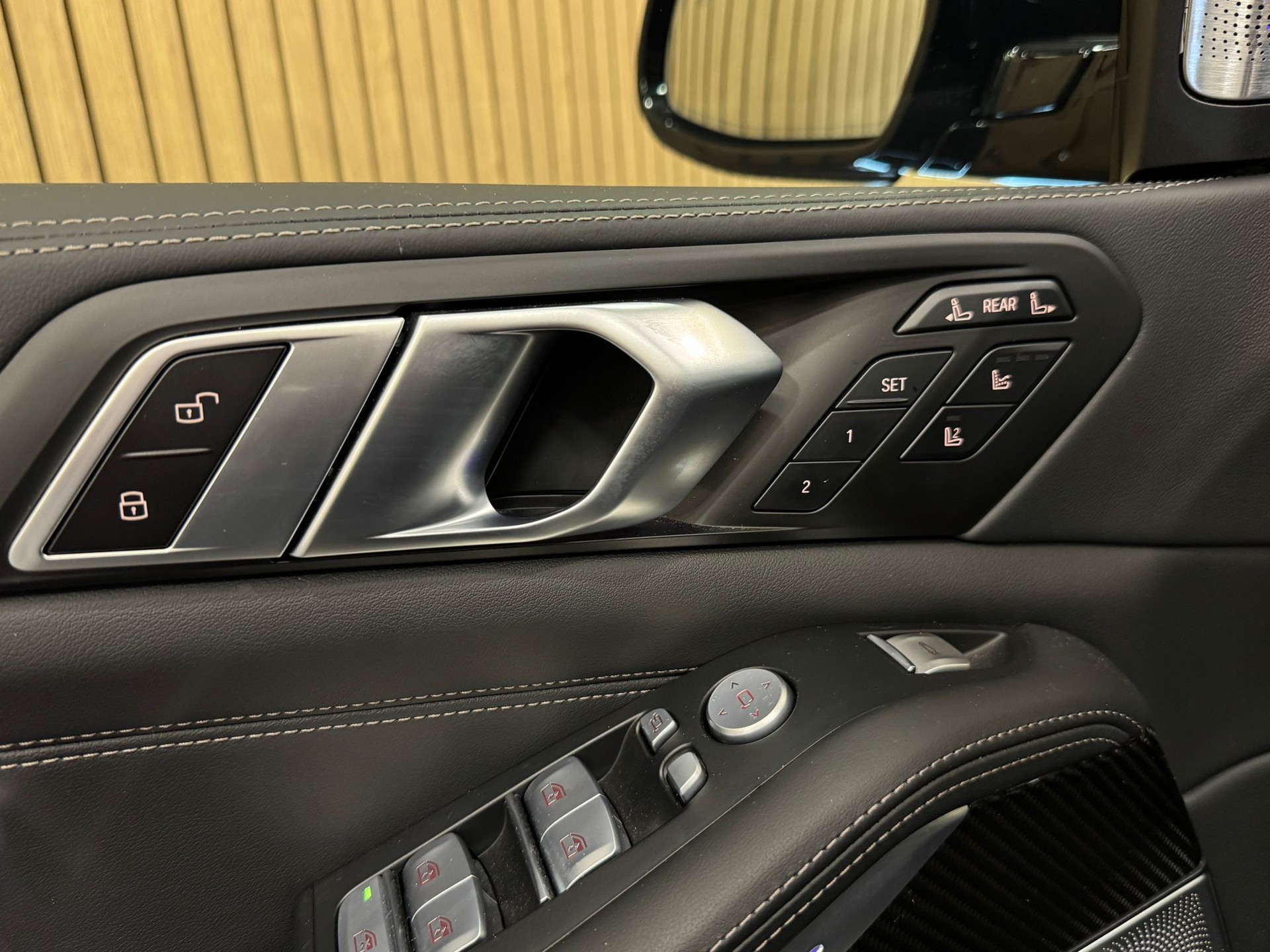 BMW X7 xDrive 48V 40d M Sport Pro Steptronic-image-14